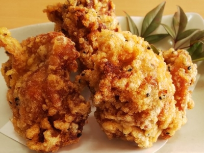 鶏の唐揚げ1人前　405円（税込）