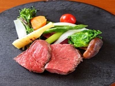 黒毛和牛のロースト　4,860円（税込）