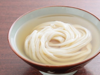 かけうどん　小320円　並420円　大520円（すべて税込）