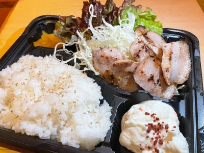 トントロ弁当　800円（税込）
