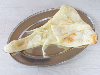 チーズナン　500円（税込）