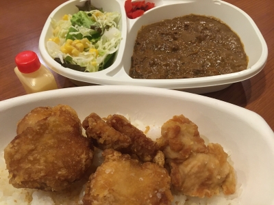からあげ牛すじ辛口カレー　790円（税込）