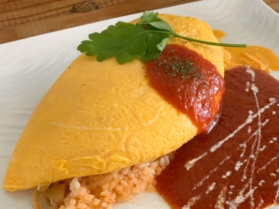 名古屋コーチンの卵を使ったトマトソースのオムライス　1,250円（税込）