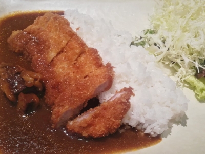 カツカレー　700円（税込）