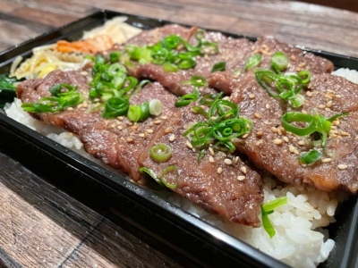 カルビ弁当　1,500円（税込）※電話予約のみ