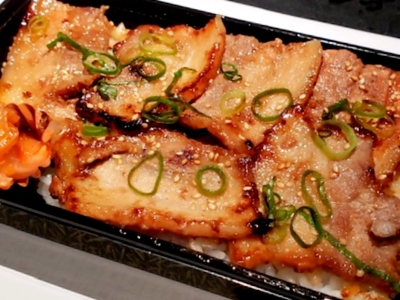 もみじ豚カルビ弁当　750円～（税込）※電話予約のみ