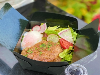 自家製粗挽きハンバーグのロコモコ丼  1,200円（税込）