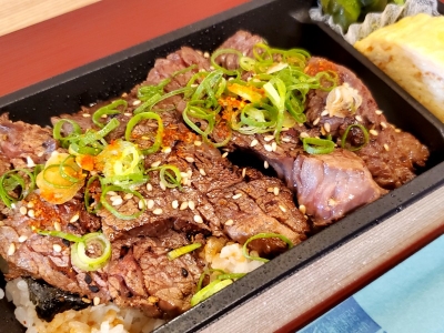 焼肉弁当　1,800円（税込）