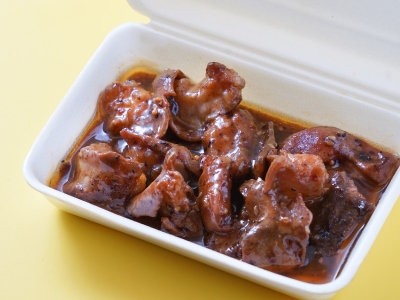 牛ホルモン焼き（100g）350円（税込）