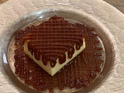 焦がしキャラメルの濃厚チーズケーキ　550円（税込）