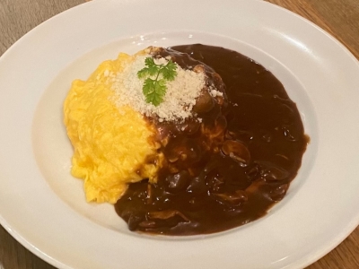 ふわとろ自家製オムライス～きのこのデミグラスソース～　800円（税込）