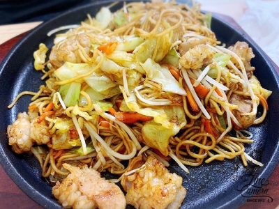 ホルモン焼きそば　1,000円（税込）