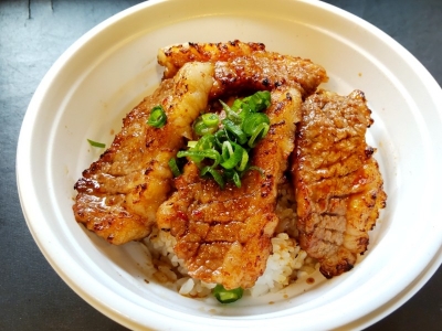 カルビ丼　1,000円（税込）
