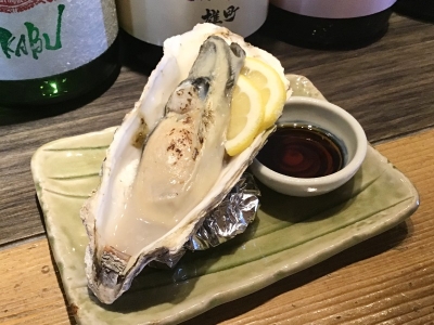 焼き牡蠣「素焼き」638円（税込）