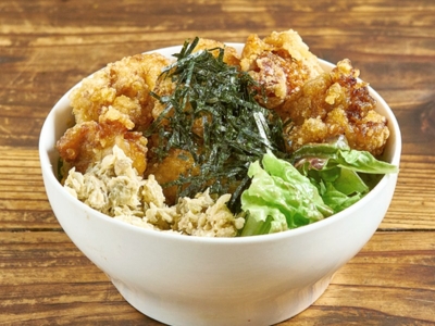 油淋鶏丼　858円（税込）