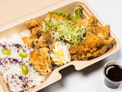 【ごち屋人気NO１!】鶏の唐揚げ油淋鶏弁当　800円（税込）