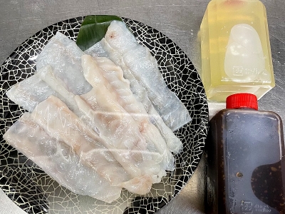 ふぐしゃぶ身 単品（野菜なし・出汁・ポンズ付）2,640円（税込）