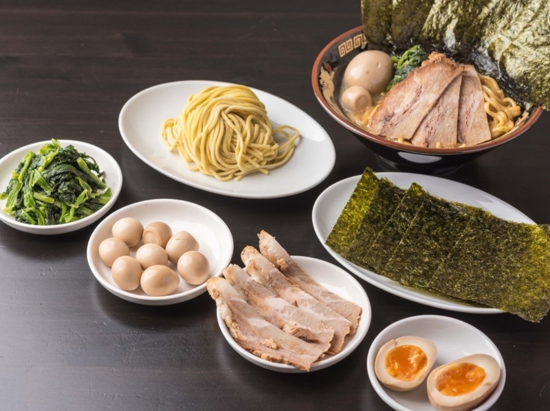 横浜家系らーめん神山 松屋町店